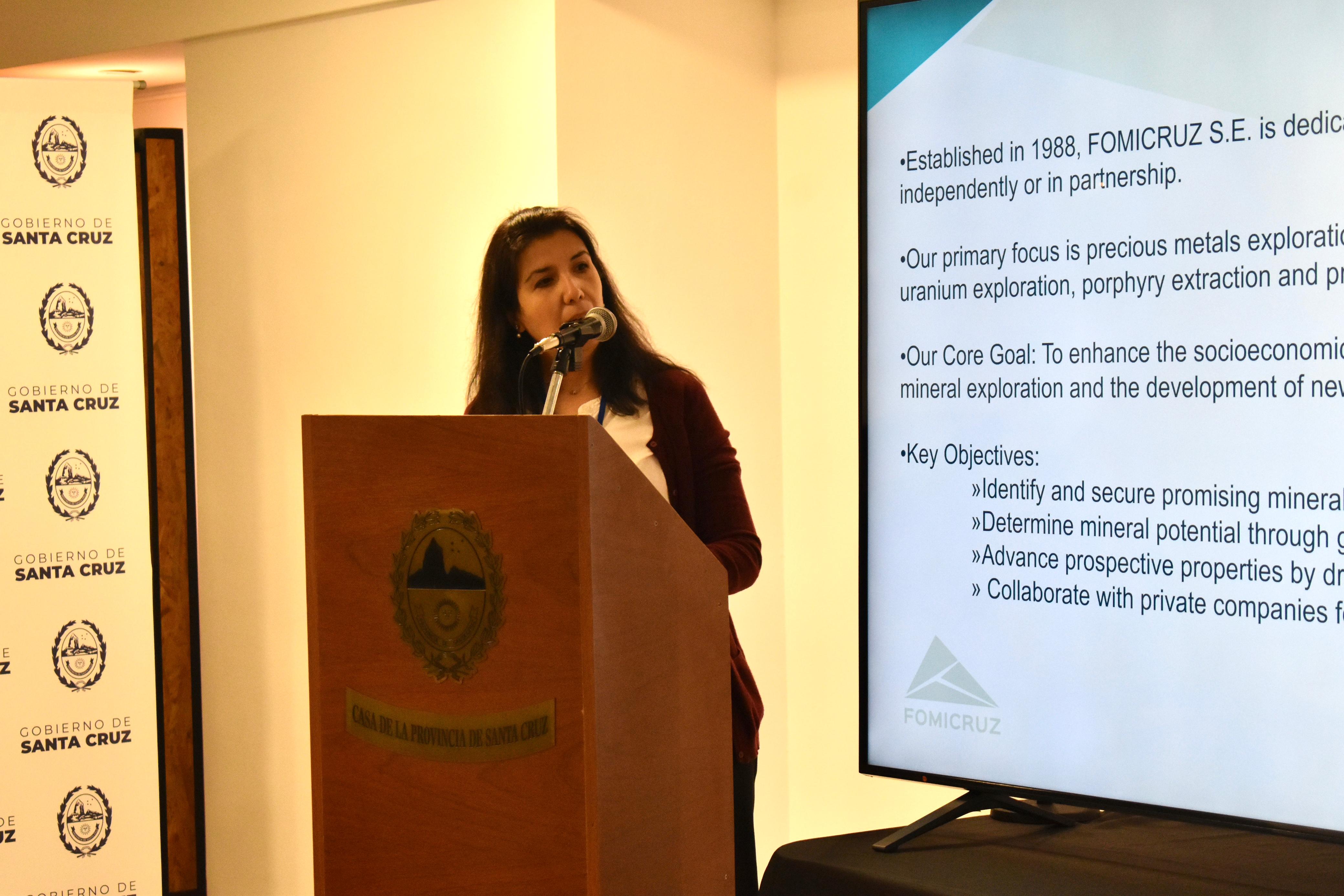  Fernanda Pacheco, jefa del Área de Operaciones Mineras de Fomicruz. (Foto: Camila Ferrer Pose/La Opinión Austral).