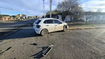 Nuevo choque en Río Gallegos: una mujer debió ser trasladada al hospital Nuevo choque en Río Gallegos: una mujer debió ser trasladada al hospital