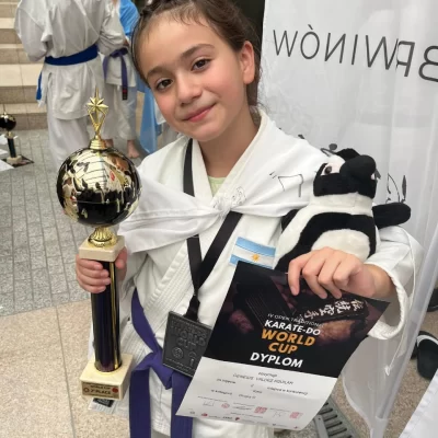 Génesis Valdez hizo historia: medalla de plata en kata en el Mundial de Polonia