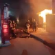 Voraz incendio genera alarma en el barrio Evita de Río Gallegos: varias casas afectadas