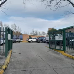Gustavo Donaire, procesado por el abuso sexual de Milllaray, llegó en auto y pidió custodia policial