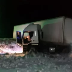 Un camión despistó cerca de Fitz Roy por las duras condiciones climáticas