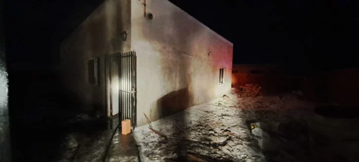 Susto en el barrio Bicentenario IV: intentaba calefaccionarse y provocó un incendio