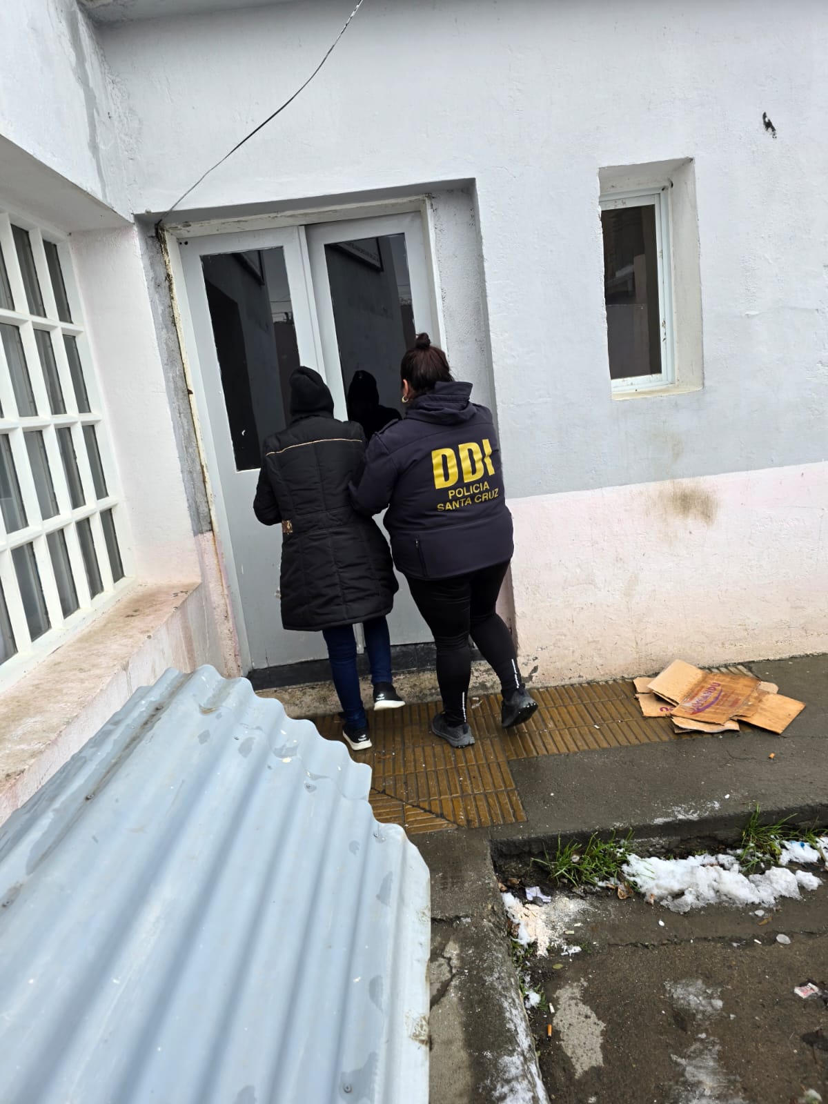  La procesada siendo alojada en la Alcaidía de Río Gallegos. (FOTO: POLICÍA SANTA CRUZ)