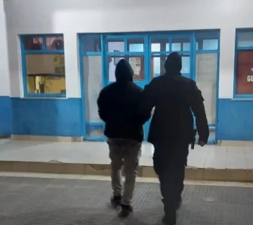 Habló la defensa del joven que fue detenido por el primer homicidio en Caleta Olivia Habló la defensa del joven que fue detenido por el primer homicidio en Caleta Olivia