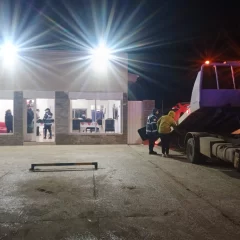 Buscan a dos prófugos acusados de atropellar y agredir a policías durante un secuestro vehicular