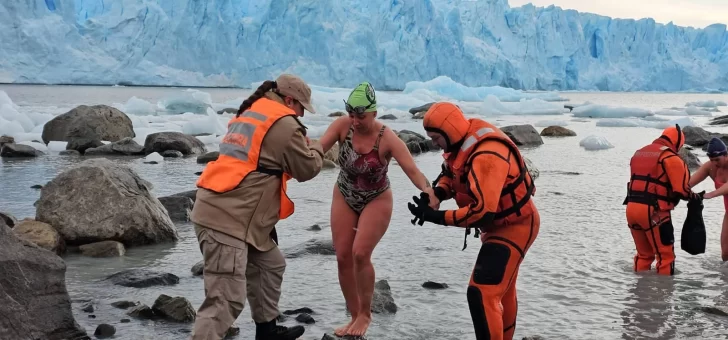 Competencia de aguas frías en agosto frente al glaciar