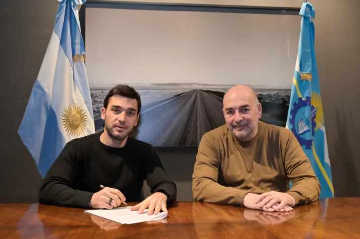 Ignacio Torres convocó a la ciudadanía a “votar la eliminación de los fueros” a funcionarios y sindicalistas