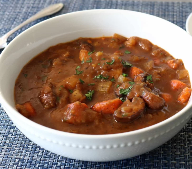 Receta de estofado de carne con un corte económico y super tierno