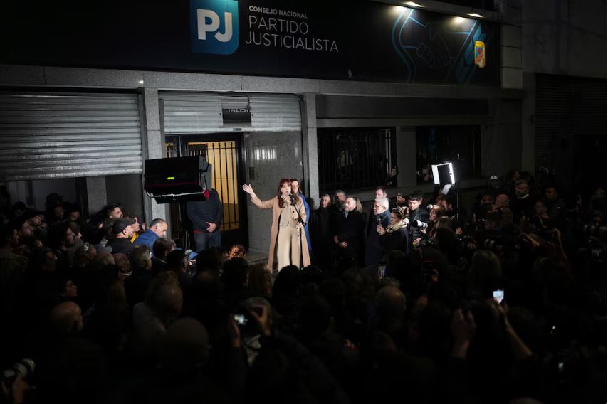  Cristina en la sede del PJ Nacional. FOTO: LA OPINIÓN AUSTRAL
