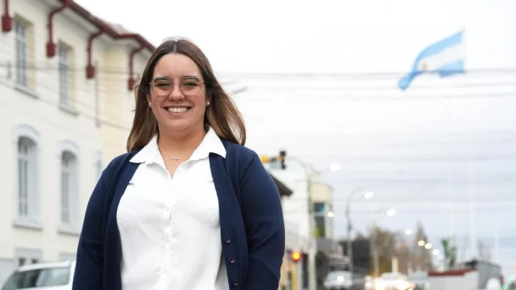 El vicegobernador Fabián Leguizamón, presentó a Gisella Martínez, la candidata para las internas en la UCR
