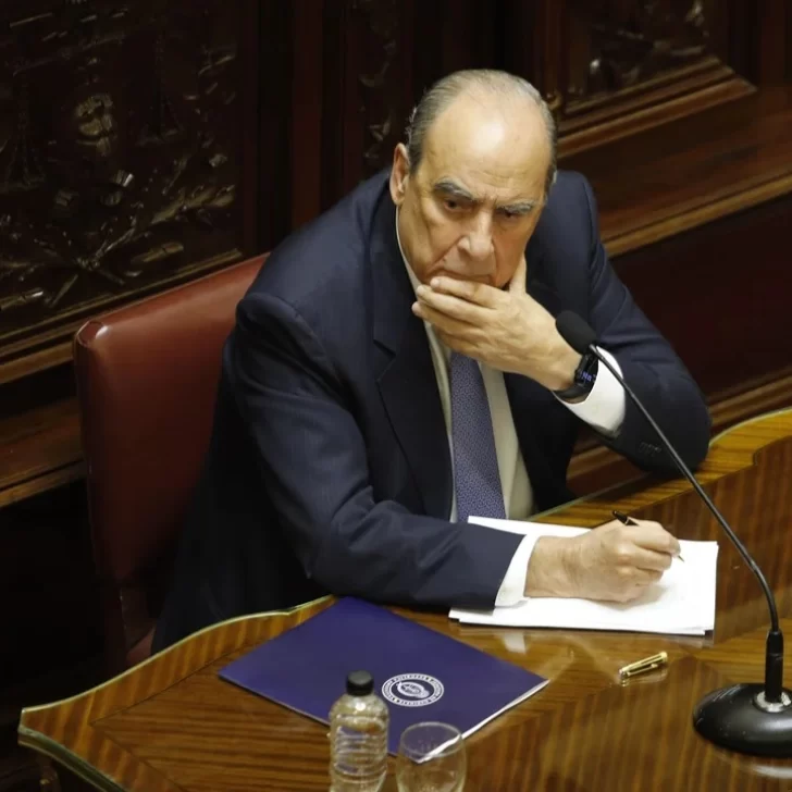 Guillermo Francos presenta su quinto informe de gestión en Diputados Guillermo Francos presenta su quinto informe de gestión en Diputados