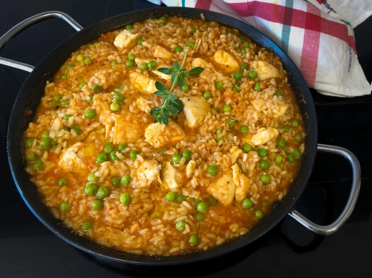 guiso-arroz-con-pollo-1-728x545