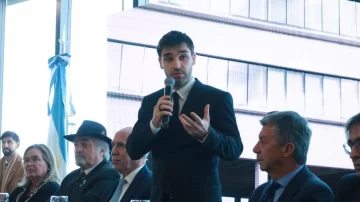 Nacho Torres propuso eliminar los fueros en Chubut y defendió una reforma judicial “con espíritu republicano” en la inauguración de la Ciudad Judicial Nacho Torres propuso eliminar los fueros en Chubut y defendió una reforma judicial “con espíritu republicano” en la inauguración de la Ciudad Judicial