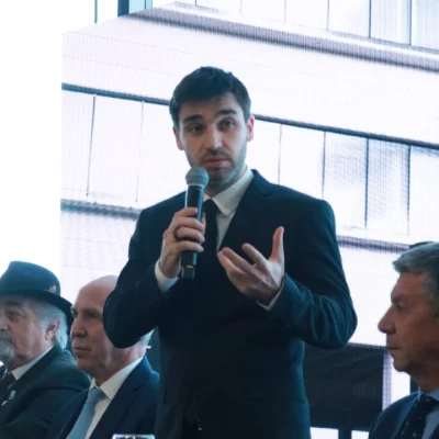 Nacho Torres propuso eliminar los fueros en Chubut y defendió una reforma judicial “con espíritu republicano” en la inauguración de la Ciudad Judicial