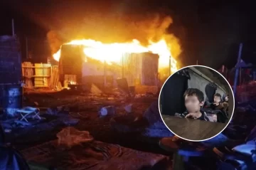 Cómo se encuentra el nene de cinco años y su papá afectados tras el incendio del colectivo en el que vivían Cómo se encuentra el nene de cinco años y su papá afectados tras el incendio del colectivo en el que vivían