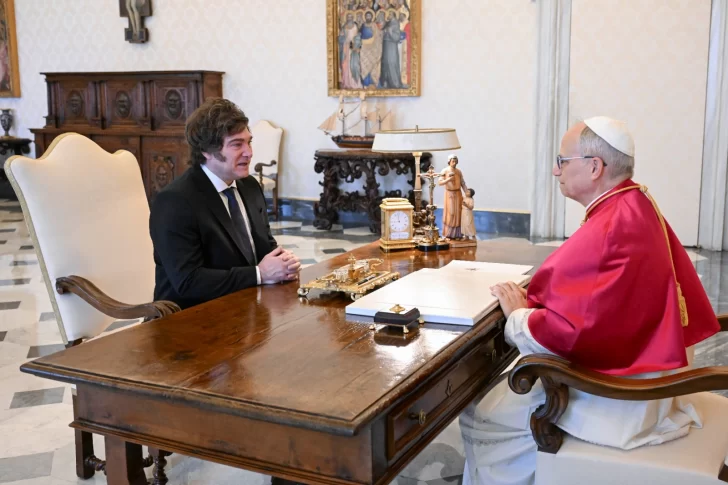 El Papa León XIV recibió a Javier Milei y le confirmó que visitará Argentina