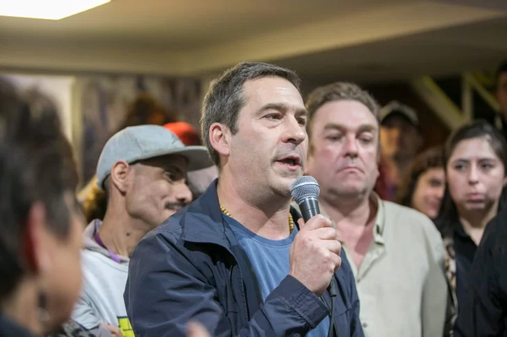  El exintendente Juan Pablo Luque convocó a la militancia a salir a las calles este miércoles.