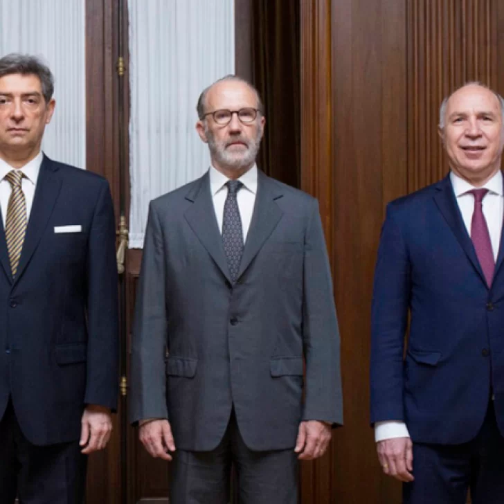 Fuerte advertencia de la Corte Suprema al Tribunal Superior de Justicia de Santa Cruz Fuerte advertencia de la Corte Suprema al Tribunal Superior de Justicia de Santa Cruz