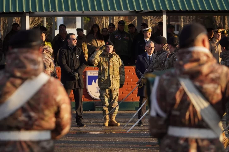 jura-a-la-bandera-ejercito-rio-gallegos-LF-1-728x486