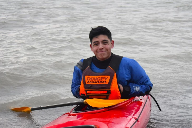 Río Gallegos celebró “La Noche Más Larga” en la costanera con actividades dentro y fuera del agua