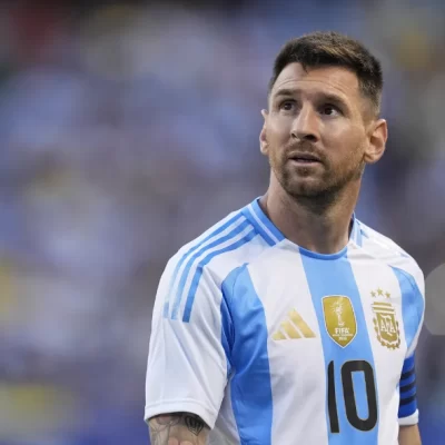 Lionel Messi estará en el banco de suplentes ante Chile: por qué y quién será su reemplazo