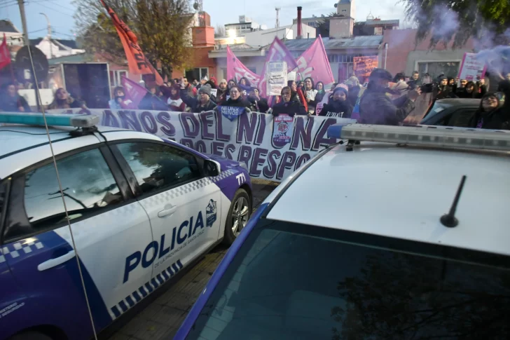 Río Gallegos marchó por el Ni Una Menos: diez años de lucha y un presente marcado por el femicidio de Antonella Aybar