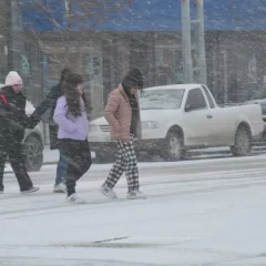 La nieve volvió a Río Gallegos y esta vez con más fuerza