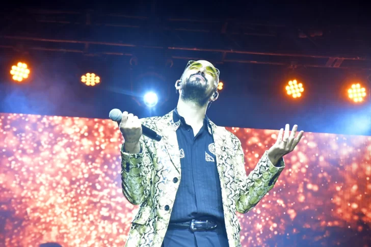 La magia de Abel Pintos en Río Gallegos