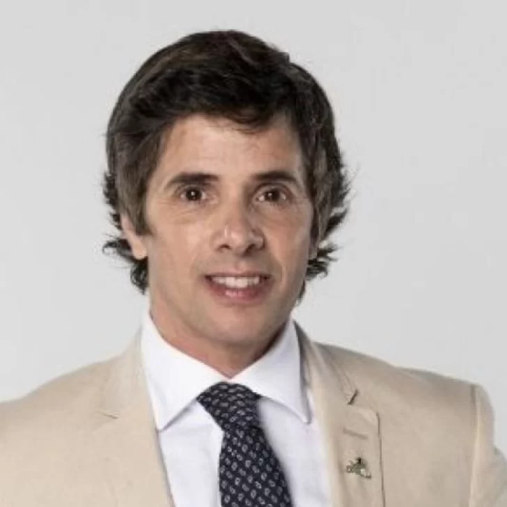 Robertito Funes Ugarte anunció su nuevo programa: “Rosca floja” Robertito Funes Ugarte anunció su nuevo programa: “Rosca floja”