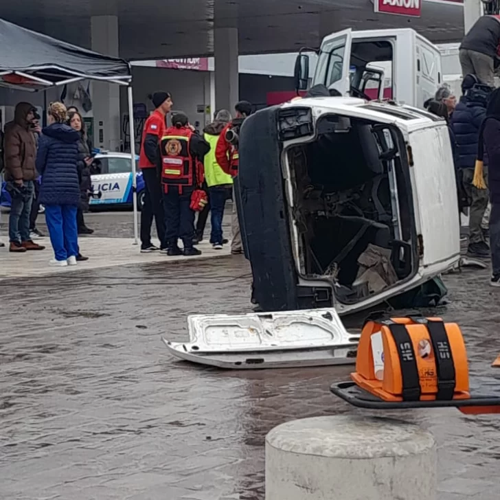 Por el Día del Paramédico, se realizó un simulacro de accidente vial en El Gorosito