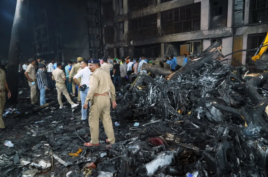 Apareció un sobreviviente del avión de Air India que se estrelló con 242 personas a bordo: &#8220;Me levanté y había cadáveres a mi alrededor&#8221;