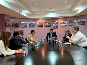 El Gobierno de Santa Cruz avanza con Newmont en el Plan de Inversiones Mineras 2026 El Gobierno de Santa Cruz avanza con Newmont en el Plan de Inversiones Mineras 2026