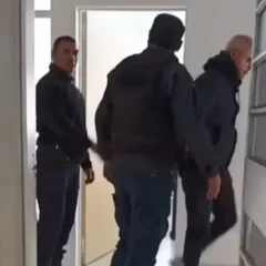 Le quitaron la prisión domiciliaria al empresario hotelero Walter March, condenado por la muerte de la familia García de Caleta Olivia