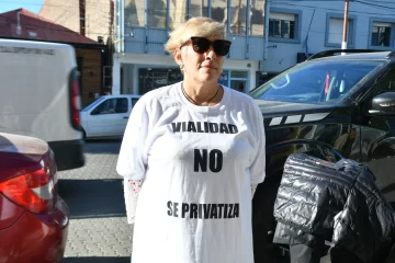 Jacqueline Bórquez: “La lucha sigue, el desfinanciamiento es brutal y tememos despidos en Vialidad Nacional” Jacqueline Bórquez: “La lucha sigue, el desfinanciamiento es brutal y tememos despidos en Vialidad Nacional”