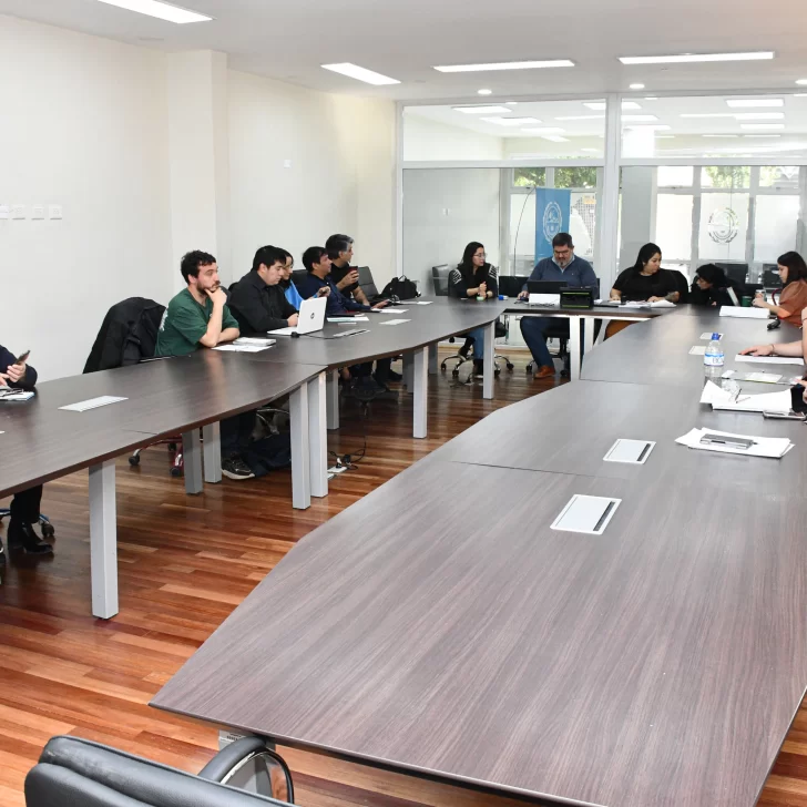 Se reúne la paritaria central, estatales van por el recupero salarial por encima de la inflación Se reúne la paritaria central, estatales van por el recupero salarial por encima de la inflación