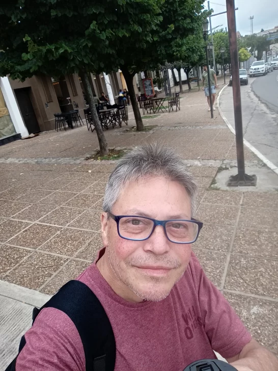  Marcelo Rosales, el farmacéutico que falleció el jueves por la noche, mientras trabajaba en La Moderna.