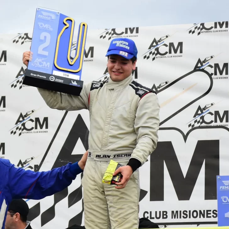 Excelente trabajo de Alan Iserre en el autódromo de Misiones Excelente trabajo de Alan Iserre en el autódromo de Misiones
