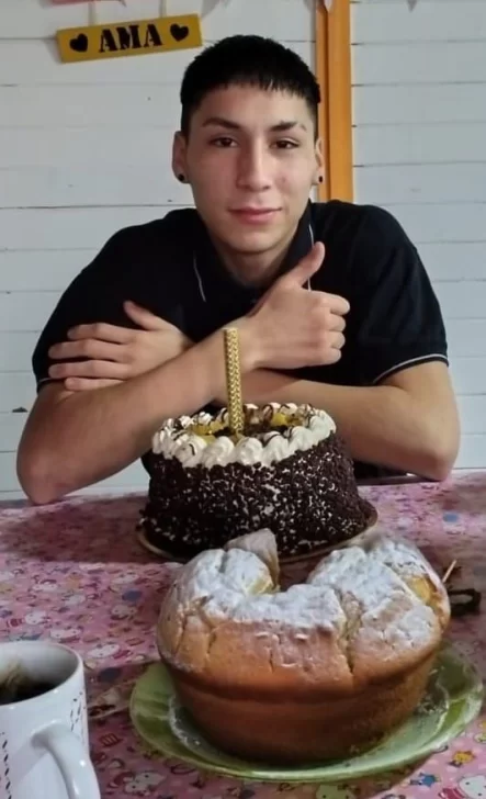  Enzo Raul Sosa, 17 años.