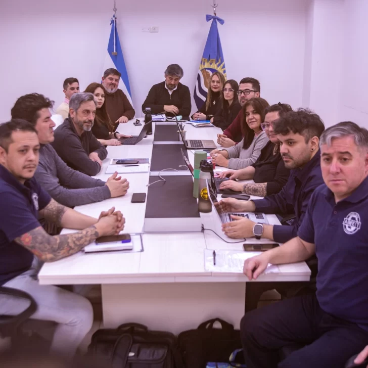 Con sueldos en caída en todo el país, los docentes de Santa Cruz están a la cima del porcentual Con sueldos en caída en todo el país, los docentes de Santa Cruz están a la cima del porcentual