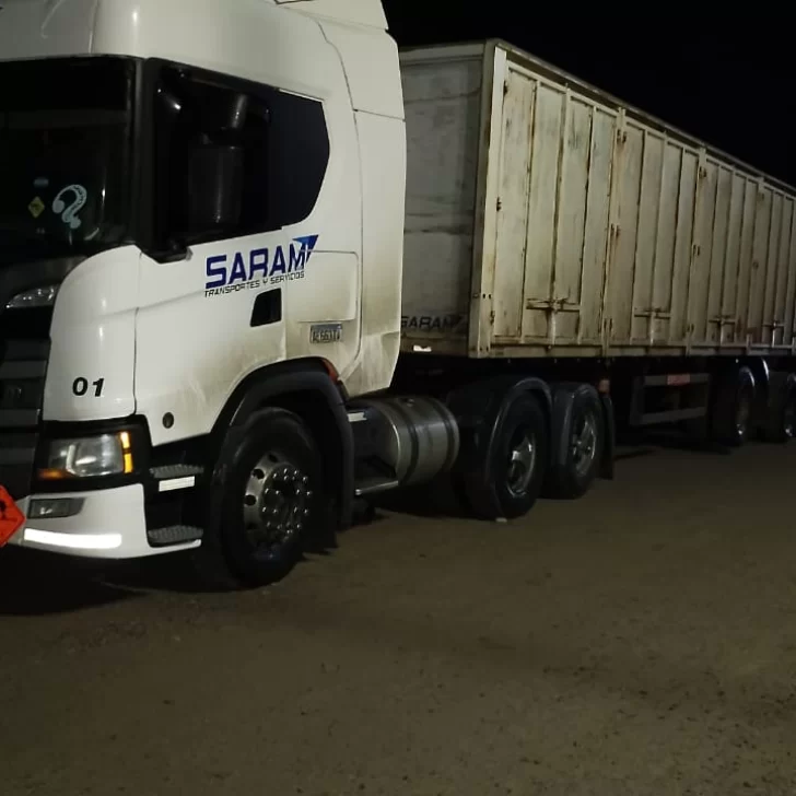 Hallaron un camión con explosivos estacionado en plena zona urbana Hallaron un camión con explosivos estacionado en plena zona urbana