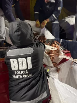 Secuestraron más de 3500 kilos de cobre y armas tras un gran despliegue policial Secuestraron más de 3500 kilos de cobre y armas tras un gran despliegue policial