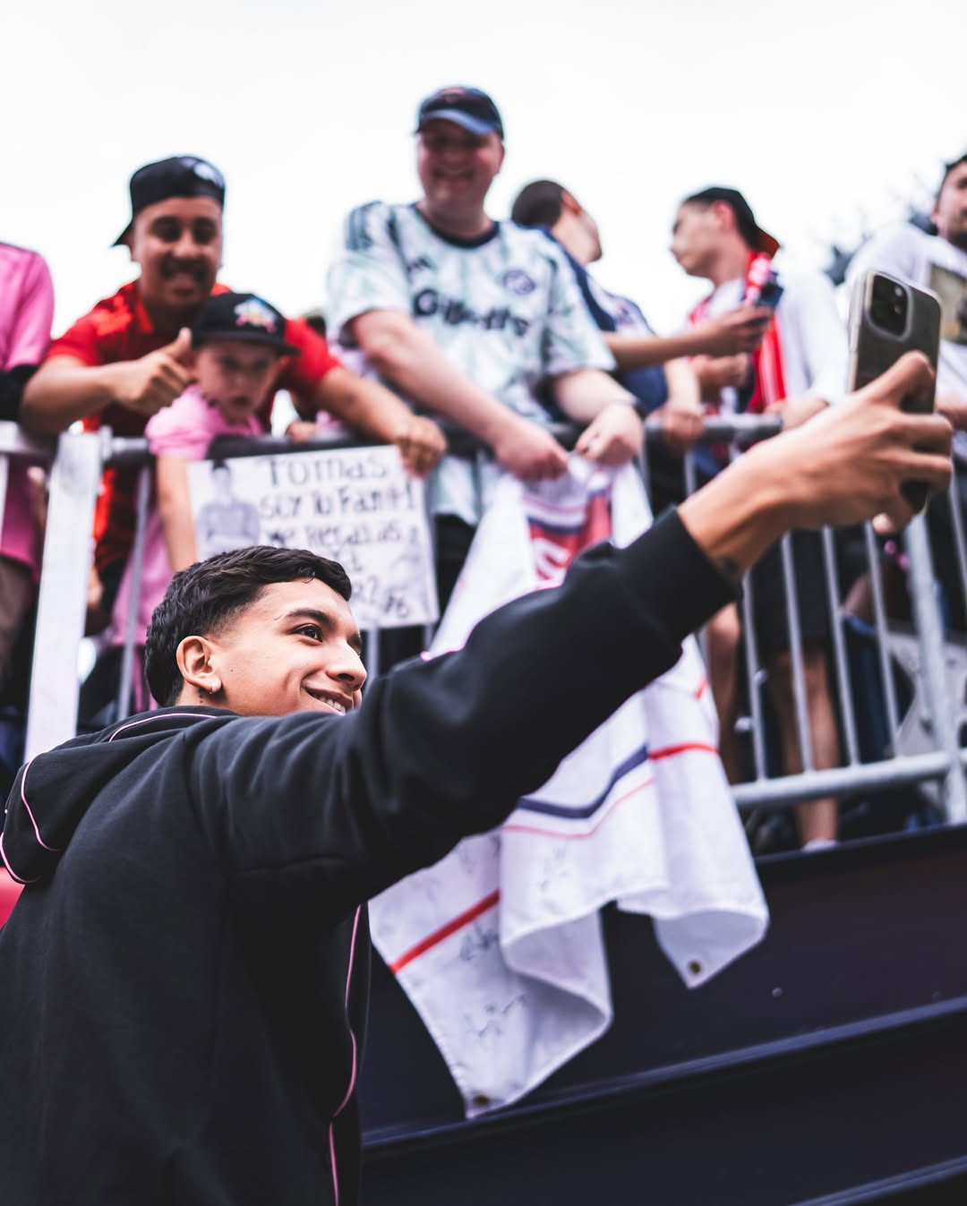  Uno de los buscados por los fanáticos en Boston.