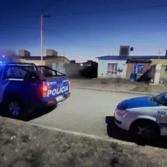 Hombre está en estado crítico tras ser atacado mientras dormía