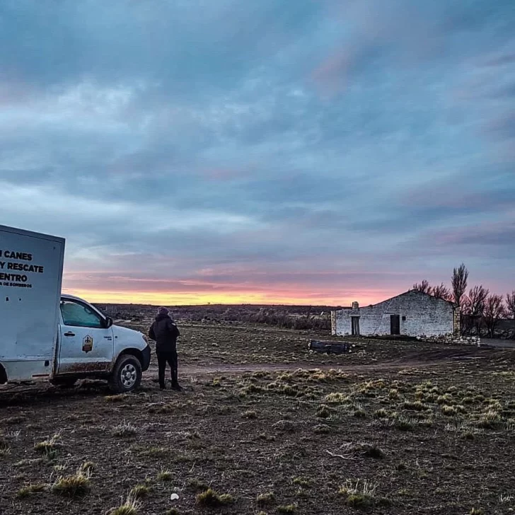 Rescataron a un peón que estuvo perdido durante nueve días en la fría estepa de Santa Cruz Rescataron a un peón que estuvo perdido durante nueve días en la fría estepa de Santa Cruz