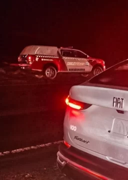 Dos vehículos colisionaron cerca de Comandante Luis Piedra Buena: No hubo heridos Dos vehículos colisionaron cerca de Comandante Luis Piedra Buena: No hubo heridos