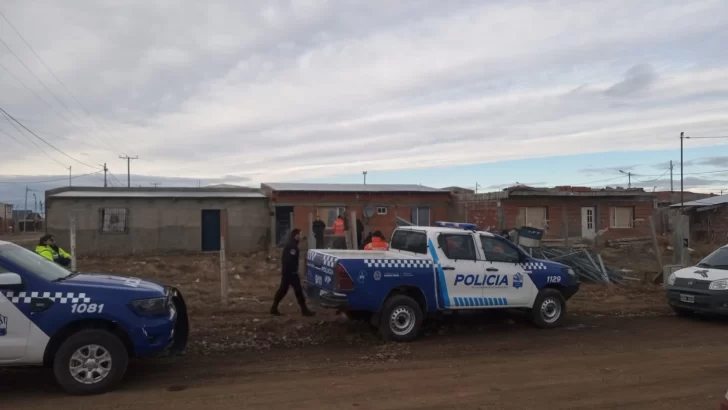 Tensión en 28 de Noviembre por un conflicto familiar que derivó en un desalojo