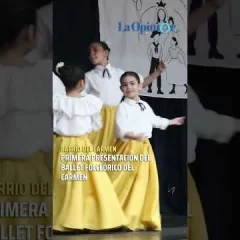 Primera presentación del Ballet Folclórico Del Carmen