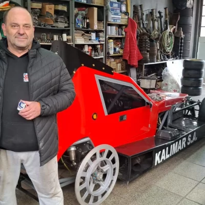 Félix “Garrafa” Ríquez compro nuevo auto para la TC5000