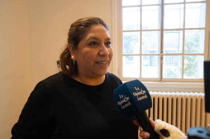 ANA-COPTO-ENTREVISTA-MIC-728x485